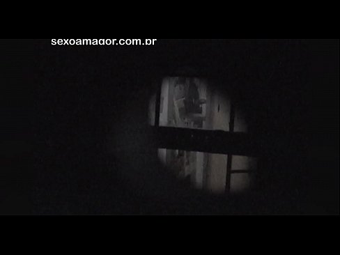 ❤️ Ξανθιά κοπέλα βιντεοσκοπήθηκε κρυφά από ηδονοβλεψία της γειτονιάς κρυμμένο πίσω από κούφια τούβλα ☑ Πόρνο ❌